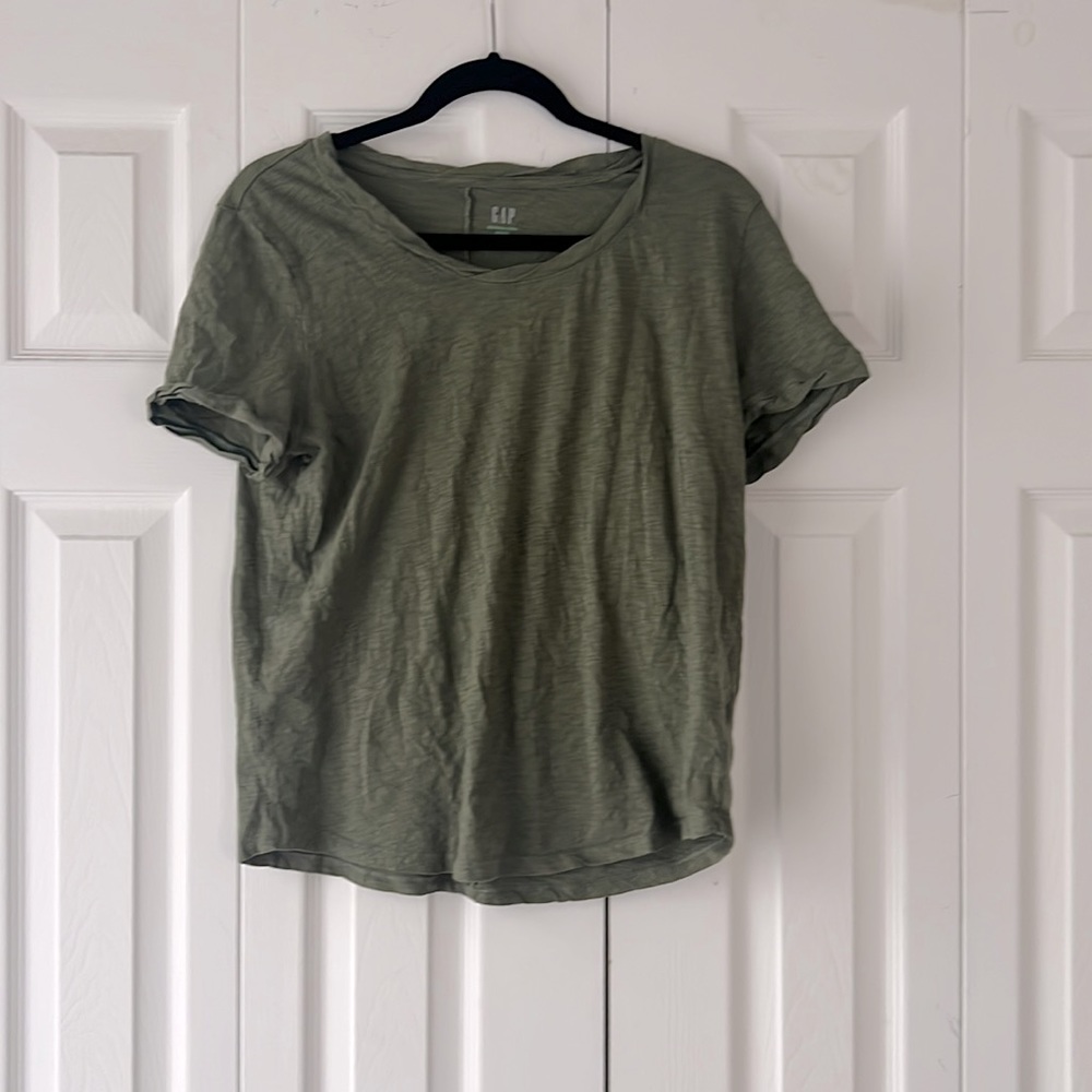 Gap generation Good green cotton t-shirt. Size medium.